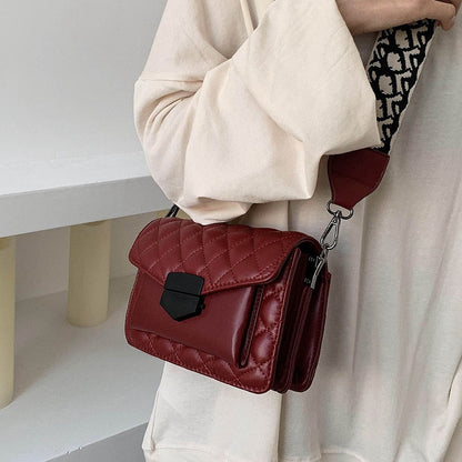 Fashion Shoulder Handbag with Wide Strap Large Capacity Everyday Crossbody Bag