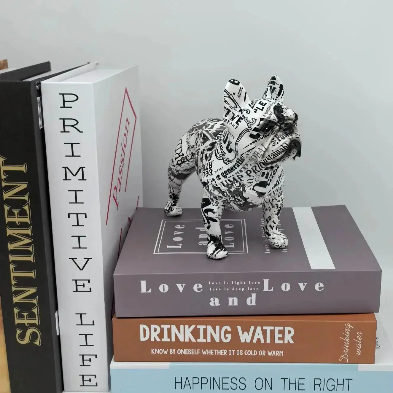 Graffiti French Bulldog Resin Figurine Modern Art Decorative Dog Statue