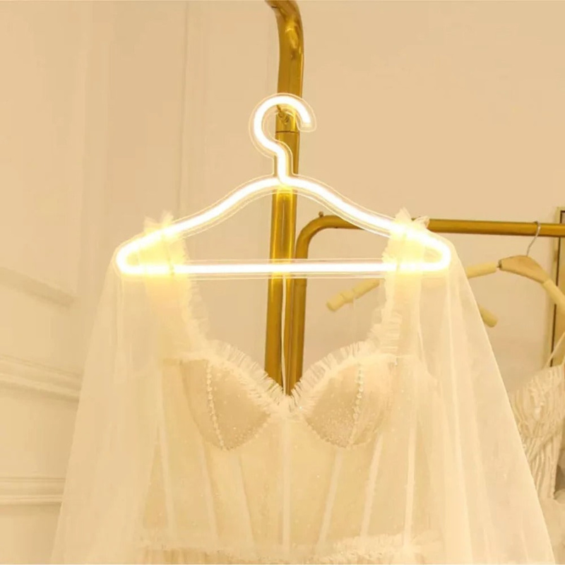LED Lighted Clothes Hanger USB Rechargeable Closet Hanger Wardrobe Organizer Illumination