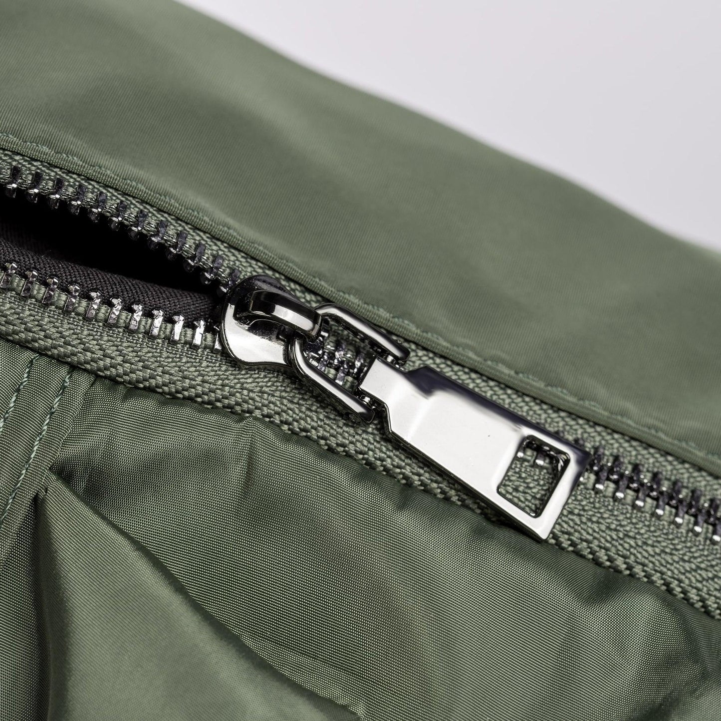 Large Capacity Drawstring Crossbody Shoulder Bag Multi Pocket Casual Messenger Bag Adjustable Strap