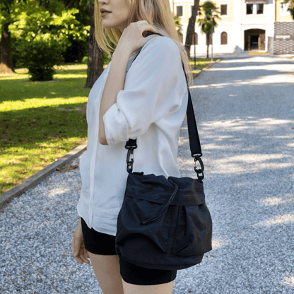Large Capacity Drawstring Crossbody Shoulder Bag Multi Pocket Casual Messenger Bag Adjustable Strap