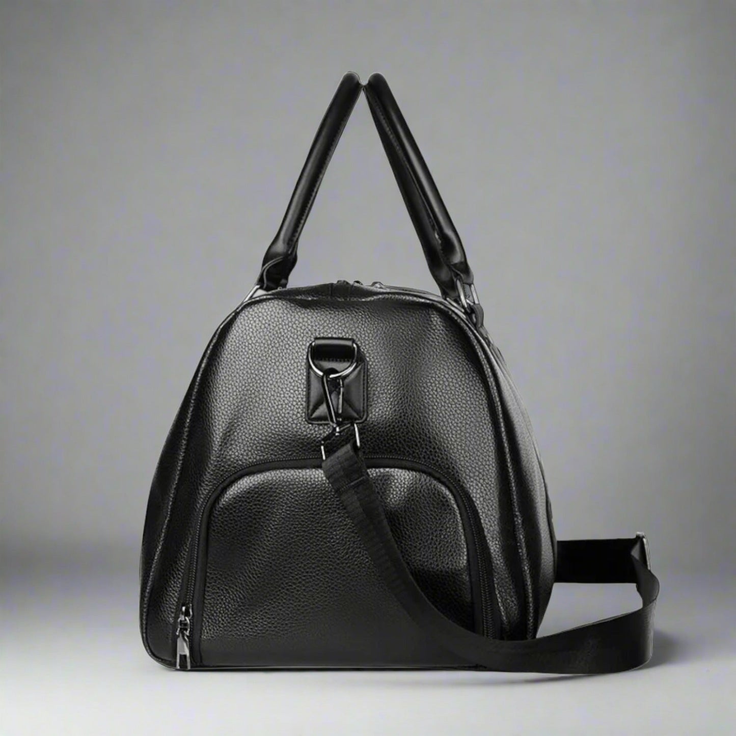 Large Capacity Travel Duffle Bag Durable Weekend Bag with Adjustable Shoulder Strap and Reinforced Handles
