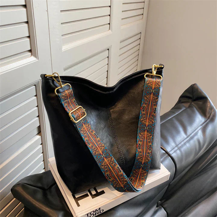 Vintage Leather Crossbody Shoulder Bag for Women Elegant Everyday Handbag with Spacious Interior